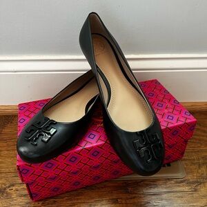 Tory Burch flats. NWOT